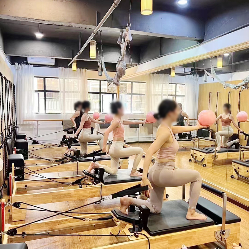 Pilates Yoga Studio - 2025 El más nuevo equipo reformador